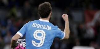 Con un gol de Higuain Napoli alcanzó la cima|Foto:Play fútbol